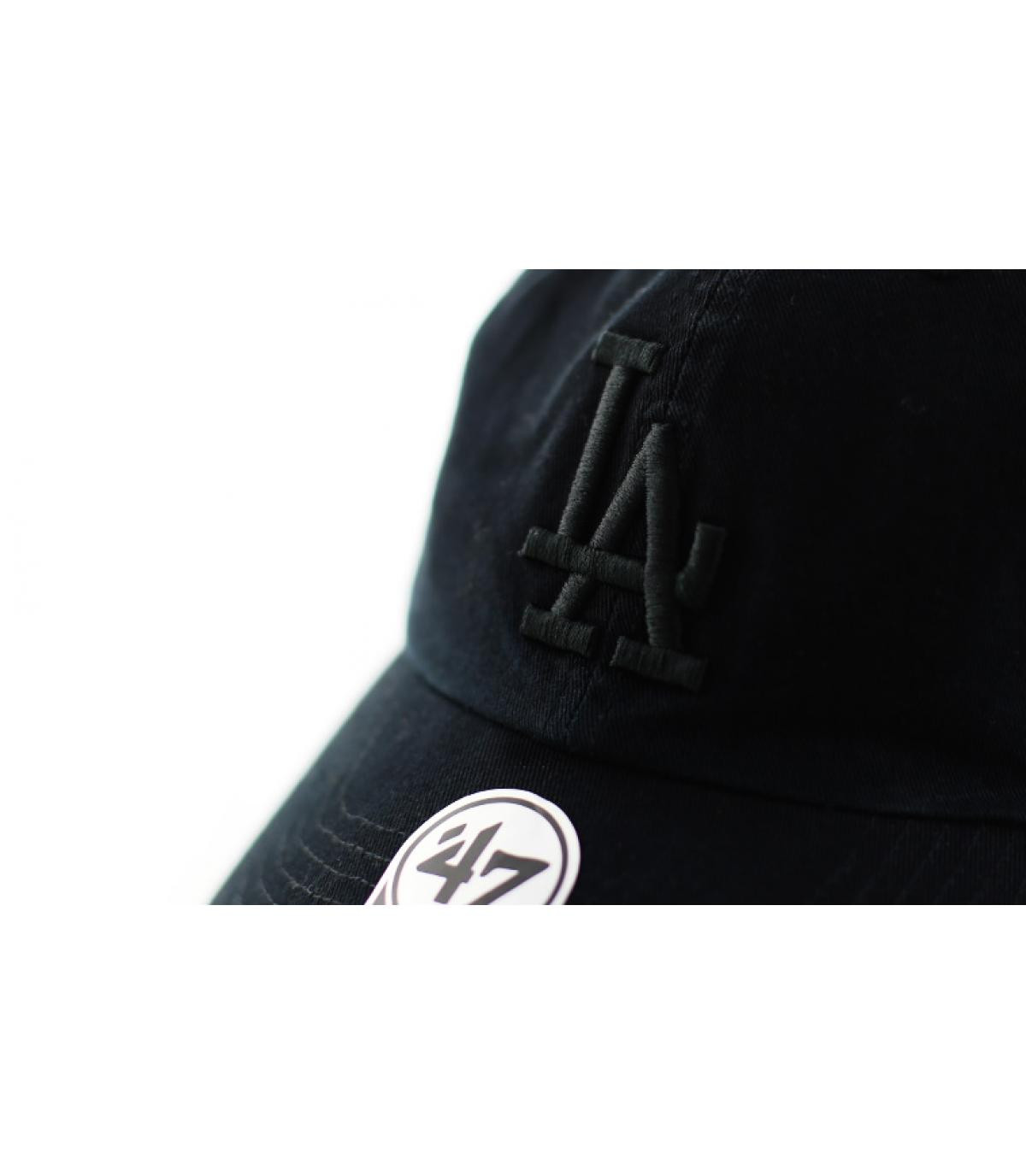 black LA curve cap